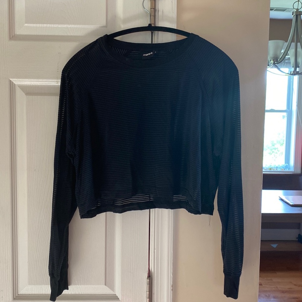 Cute stripped long sleeved black shirt